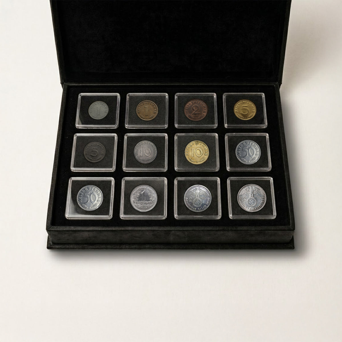12 monedas y 2 sellos auténticas de la Segunda Guerra Mundial - El Tercer Reich | Certificados