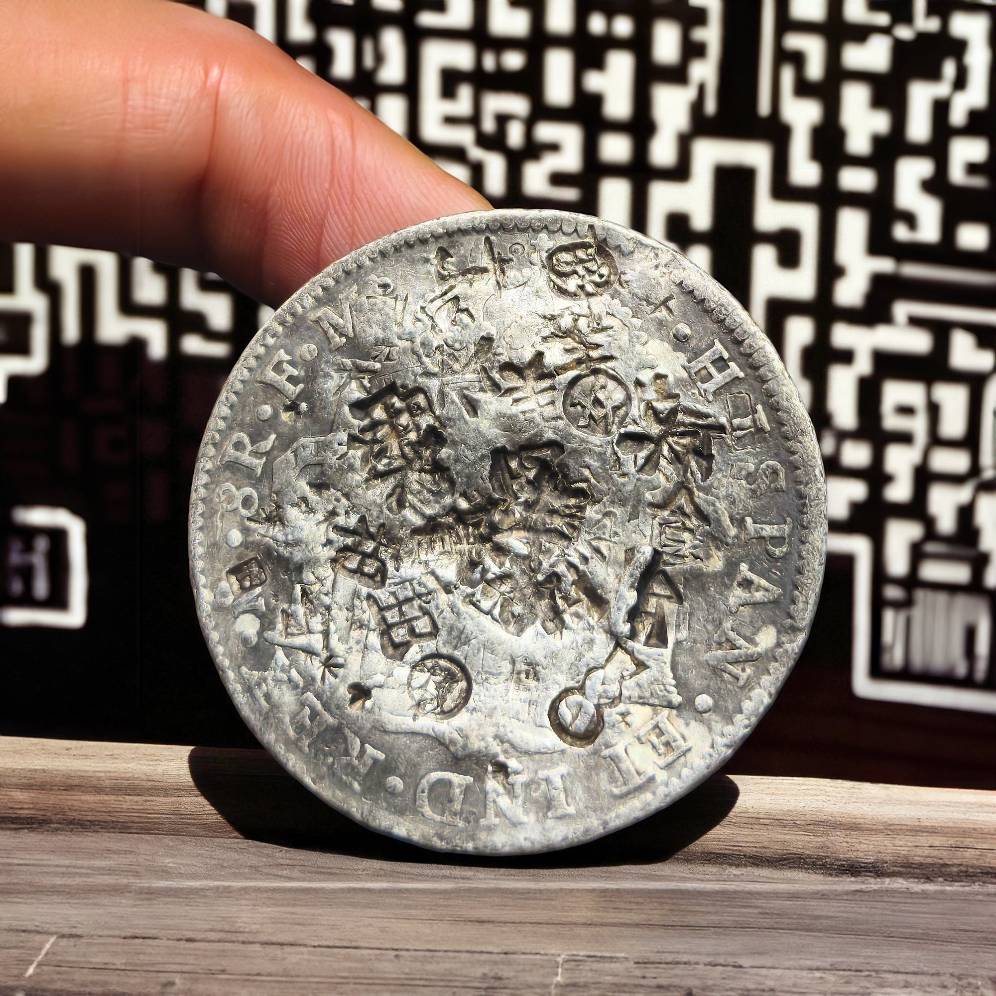 Moneda de 8 Reales españoles con Resellos Asiáticos – El Comercio de Occidente y Oriente | Certificada