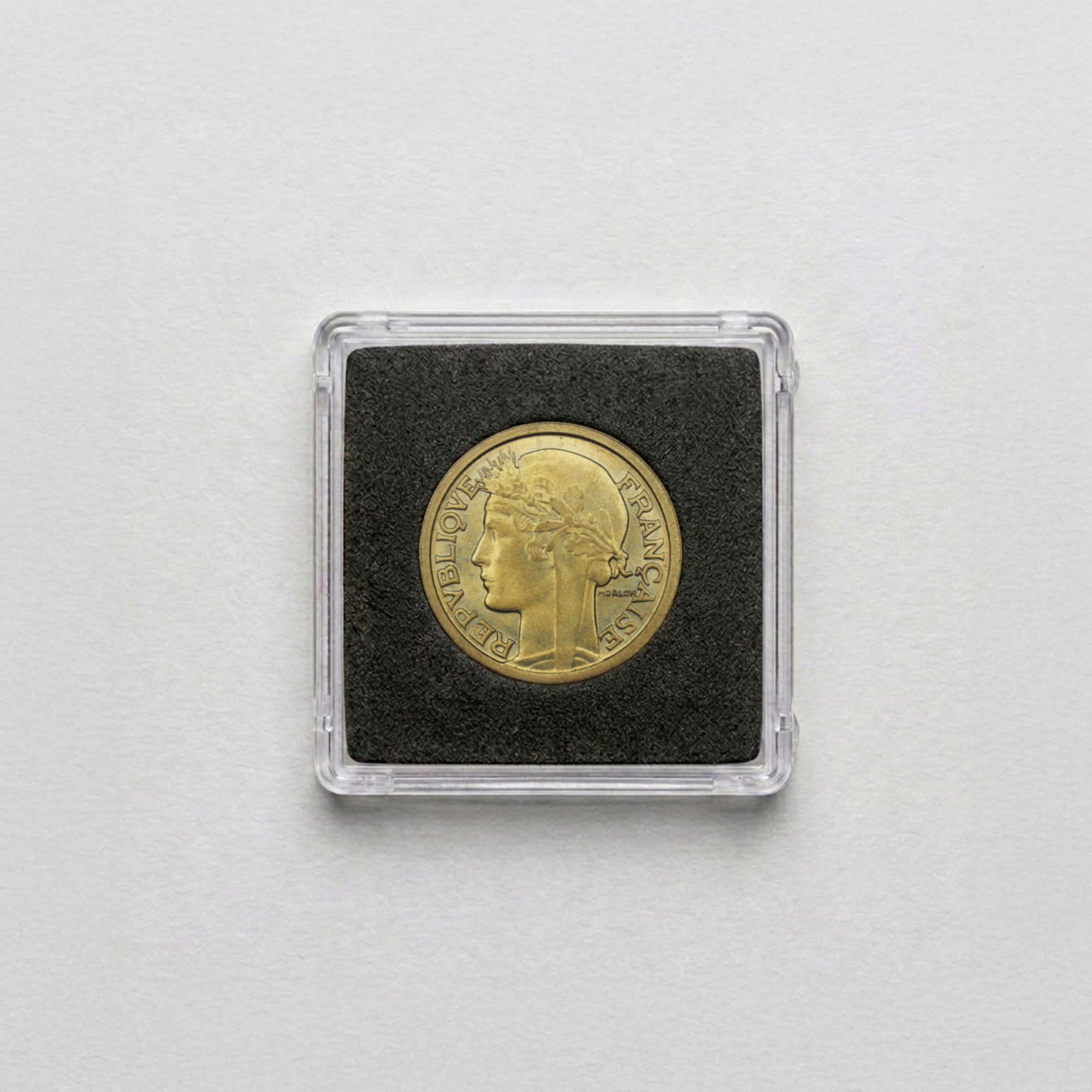 Colección Auténtica de Monedas y Sellos de la Guerra Civil Española | 6 Monedas Históricas + 2 Sellos Oficiales de España (1936-1939)