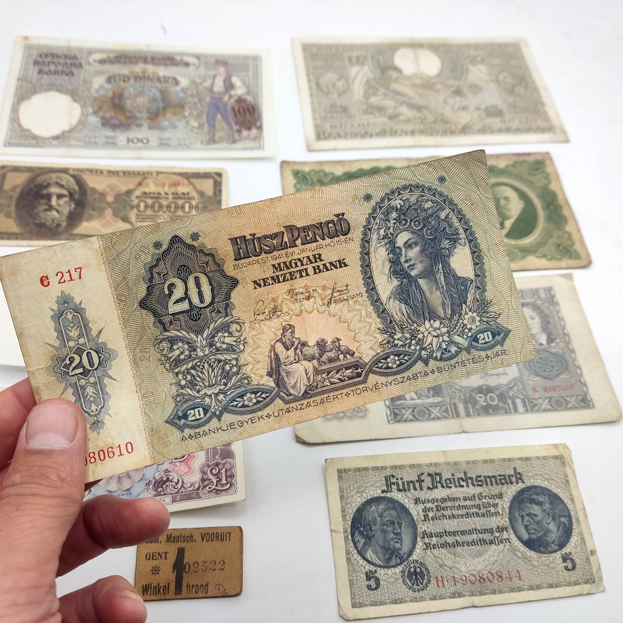 WW2 Original Banknotes: 10 Circulated Notes from Europe + Certificate