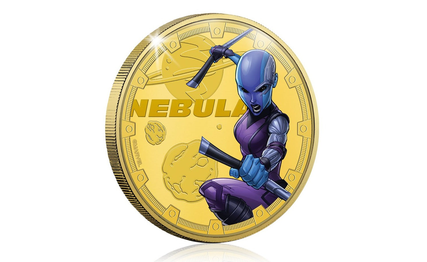 Marvel Guardianes de la Galaxia - Nebula - Moneda / Medalla conmemorativa acuñada con baño en Oro 24 quilates y coloreada a 4 colores - 44mm
