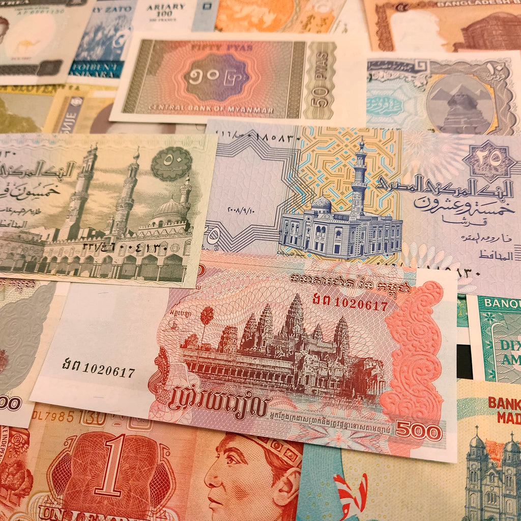Collection of 100 authentic banknotes from around the world | Certified