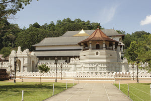 Kandy, the forbidden city in the heart of Buddhism